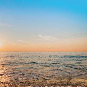 Dengarkan lagu 神曲 (伴奏) nyanyian OCT.7 & Nugget dengan lirik