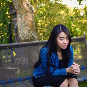 收听Rachel Mutiara的Dekat DenganMu Tuhan歌词歌曲