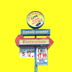 收聽Joywave的Ugly Ending (Live)歌詞歌曲