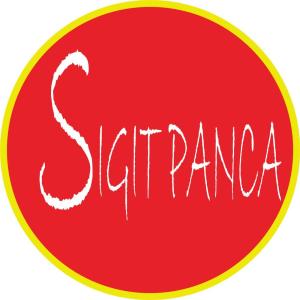 Dengarkan Senyum Di Balik Lukamu lagu dari SIGIT PANCA dengan lirik
