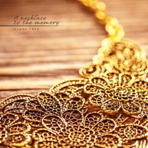 Album A memorable necklace from 