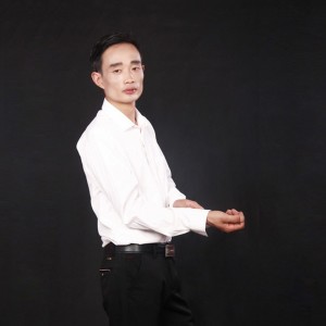Listen to 练功之曲 song with lyrics from 李威