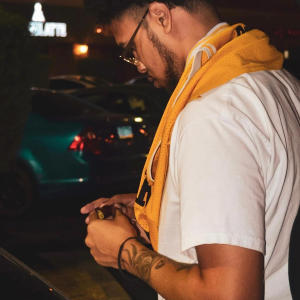 收聽Leek Hussle的In & Out (feat. Keiloo) (Explicit)歌詞歌曲