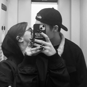 Dengarkan lagu Держусь nyanyian Masnt dengan lirik