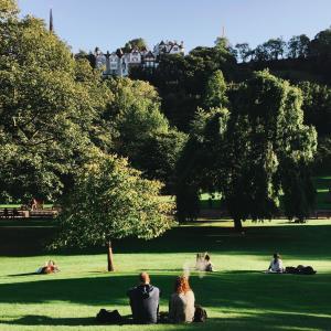 default playlist img