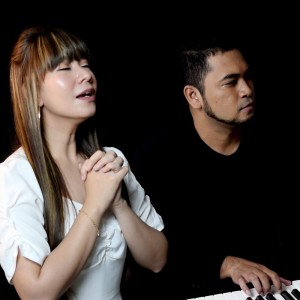 收聽Rachel Mutiara的Filipi 4:13歌詞歌曲