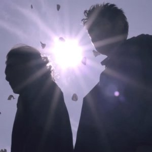 收听Shine的爱迪生歌词歌曲