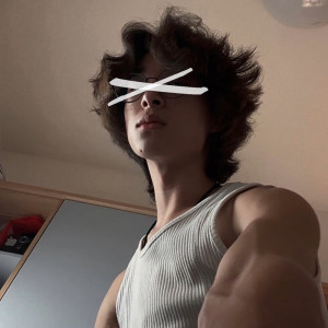 ดาวน์โหลดและฟังเพลง U N Me พร้อมเนื้อเพลงจาก Jeremy J.M