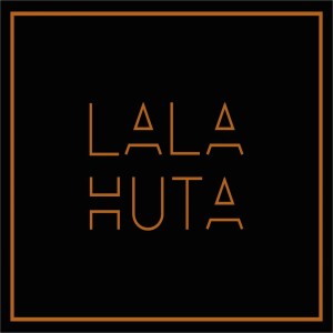 Dengarkan Tersenyum Kembali lagu dari Lalahuta dengan lirik