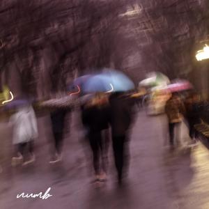 收聽Asia Blue的Numb (Radio Edit)歌詞歌曲
