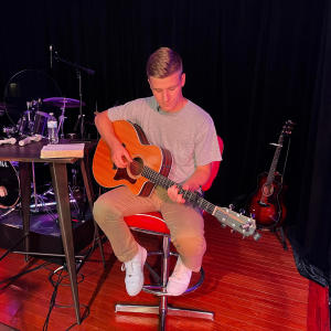 default playlist img