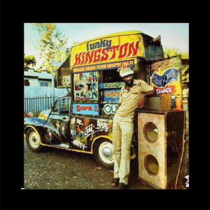 ดาวน์โหลดและฟังเพลง Zum Zum พร้อมเนื้อเพลงจาก King Ital Rebel