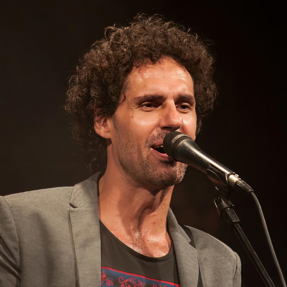 Luis Carlinhos