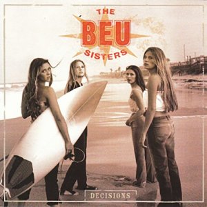 ดาวน์โหลดและฟังเพลง My Christmas Was In June พร้อมเนื้อเพลงจาก The Beu Sisters