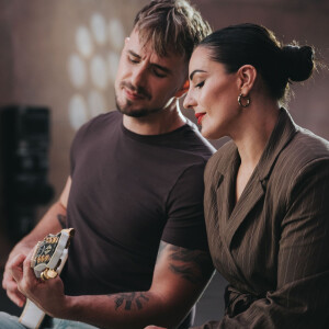 default playlist img