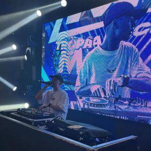DJ MT DE ARACRUZ的專輯Vem Sentar Pro Trem (DJ MT e ELIPE)
