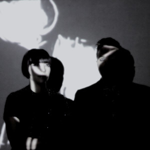 收聽Phantom的Sphinx/We Float/Blood Music/We Float (Death In Plains Remix) (Death in Plains Remix)歌詞歌曲