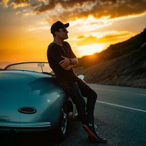 default playlist img