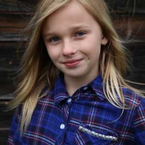 Dengarkan Don't Judge a Book by Its Cover lagu dari Jadyn Rylee dengan lirik