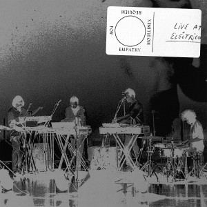 Listen to Minina Di Céu (Live at Eléctrico) song with lyrics from Moullinex