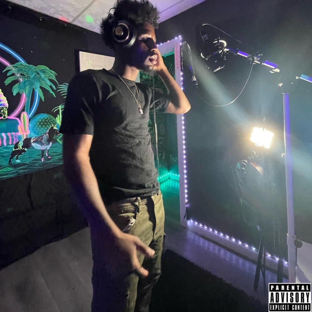 Chase Tha Great (feat. Offwhite From Tha 4 & LadyyAtm) (Explicit)