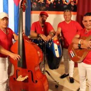 Dj Cola2的專輯Pura Raza Mestiza (feat. Son De Lopez)