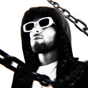 收聽Xander William的CHAINS (Explicit)歌詞歌曲