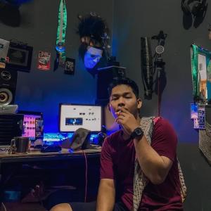 Listen to Terima Kasih song with lyrics from Bayu Rexa