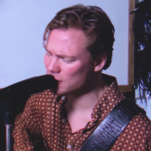 收聽Jacob Douglas的Dressed for Success歌詞歌曲