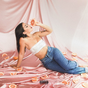 ดาวน์โหลดและฟังเพลง Grapefruit (Explicit) พร้อมเนื้อเพลงจาก Almondmilkhunni