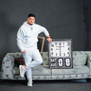 default playlist img