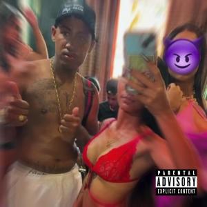 Listen to FODE DE MONTÃO (Explicit) song with lyrics from GU DA VR