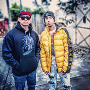 收聽Bogar-T的Usted Escribale (feat. AxSierra)歌詞歌曲