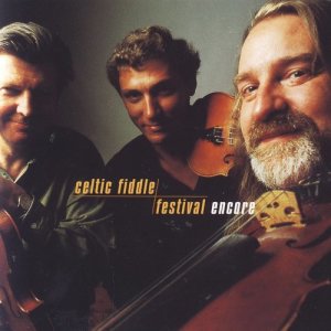 收聽Celtic Fiddle Festival的Up In The Air/Across The Black River/All In Good Time歌詞歌曲