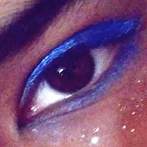 收聽Ren Haze的Research Chemicals (feat. burgun4y!) (Explicit)歌詞歌曲