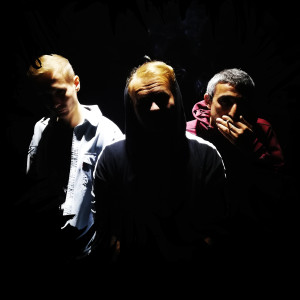 收聽Fernandes prod的НА МГНОВЕНЬЕ歌詞歌曲