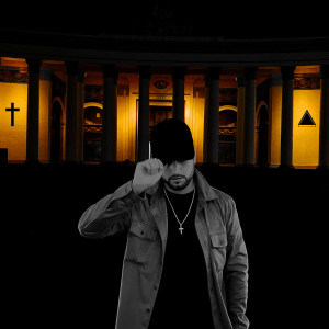 Listen to Владелец (Explicit) song with lyrics from David Mason