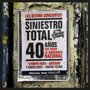 Siniestro Total的專輯40 Años Sin Pisar La Audiencia Nacional (En directo) [Explicit]