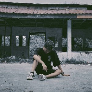 Dengarkan Kerjo Seng Semangat Mboten Pareng Sambat lagu dari DIEKA YK dengan lirik
