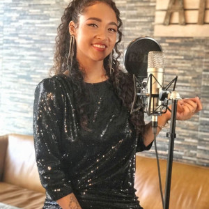 Listen to Ce soir song with lyrics from Lya