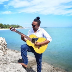 Listen to Selamat Natal Ok Oke Lagu Natal Daerah Timor song with lyrics from Yanus Amkeun