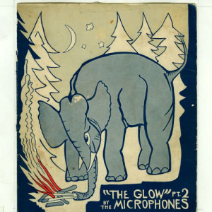 ดาวน์โหลดและฟังเพลง The Moon พร้อมเนื้อเพลงจาก Microphones
