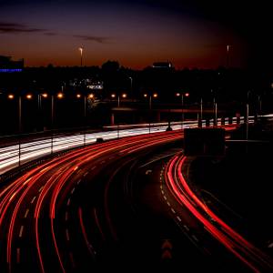 收聽Jayee Kaboeza的Desperation歌詞歌曲