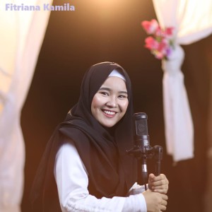Dengarkan Sholawat Nariyah lagu dari Fitriana Kamila dengan lirik
