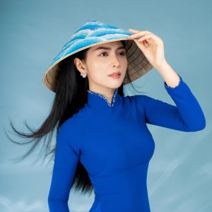 Listen to Đẹp Nhất Áo Dài (Remix) song with lyrics from Nguyen Van Chung