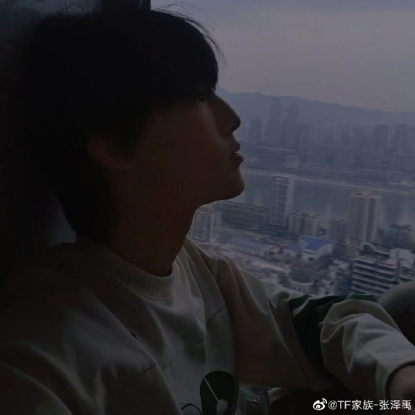 蕲菥xi