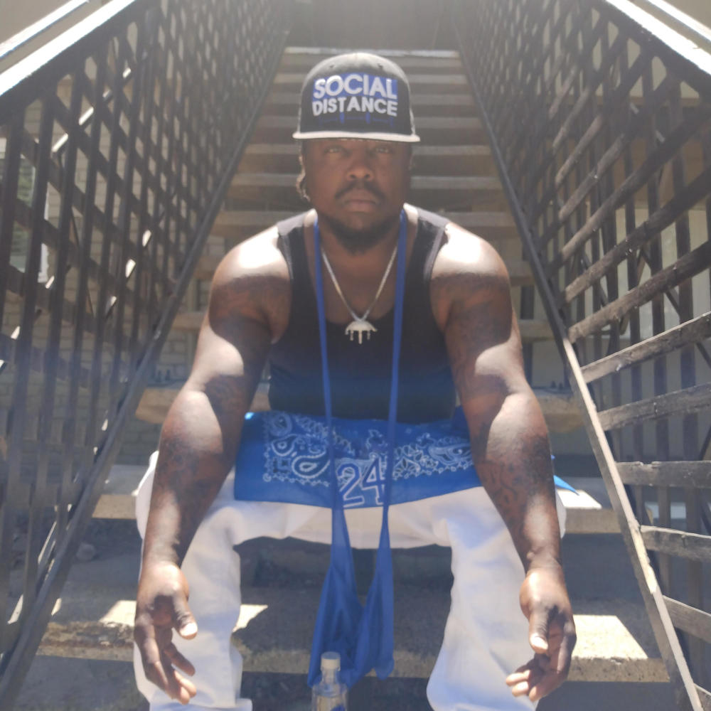 We fall Down (feat. G rhyda & PB) (Explicit)