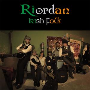Dengarkan Irish Rover lagu dari Riordan dengan lirik