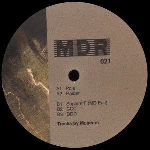 收聽Museum的Ddd (其他)歌詞歌曲