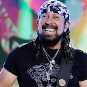 Listen to JOGADINHA song with lyrics from Chiclete Com Banana